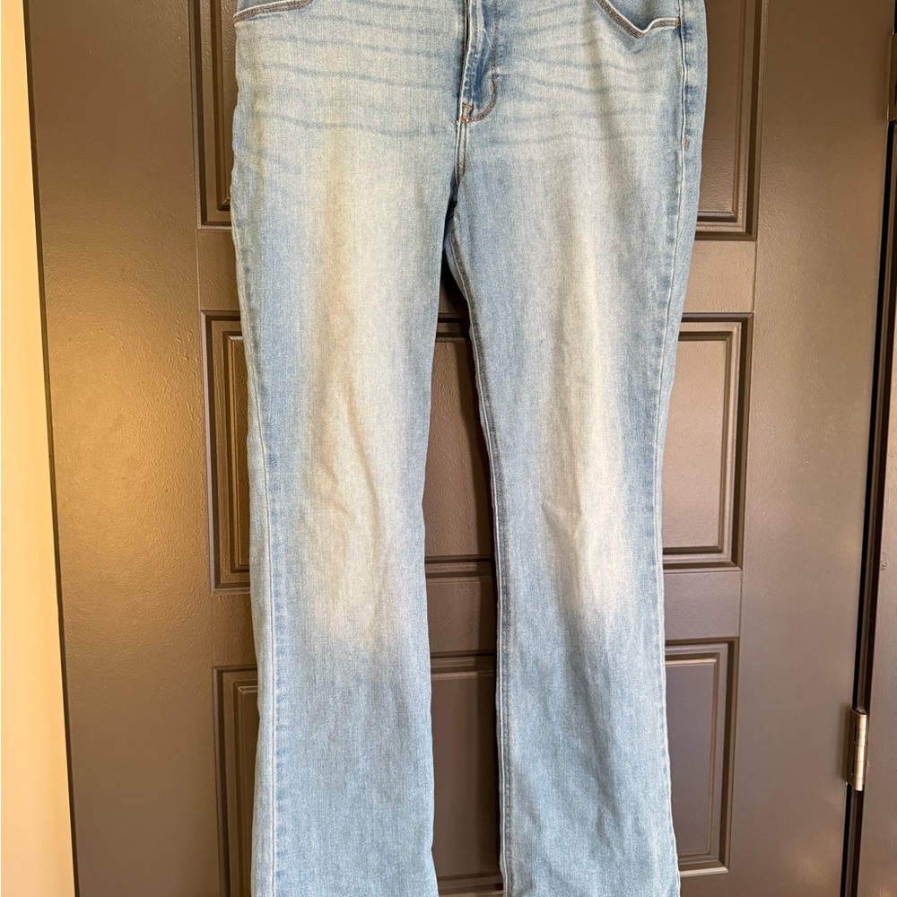 Old Navy Women's Light Blue Bootcut Jeans